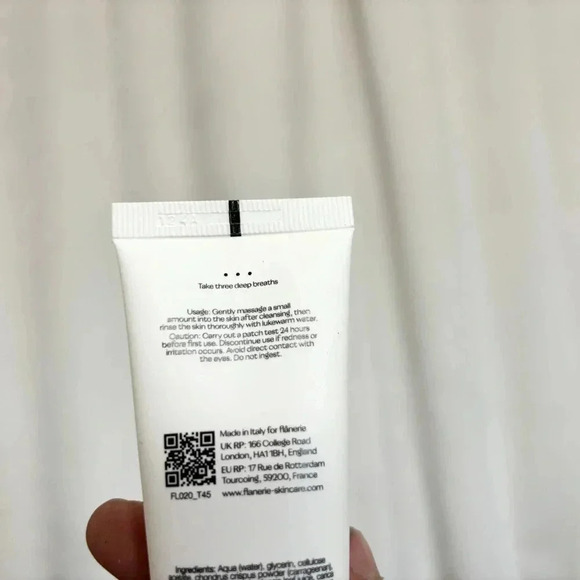 NWT Flânerie Water Lily PHA Pore Refining Exfoliator 45ml / 1.52oz - Picture 2 of 7